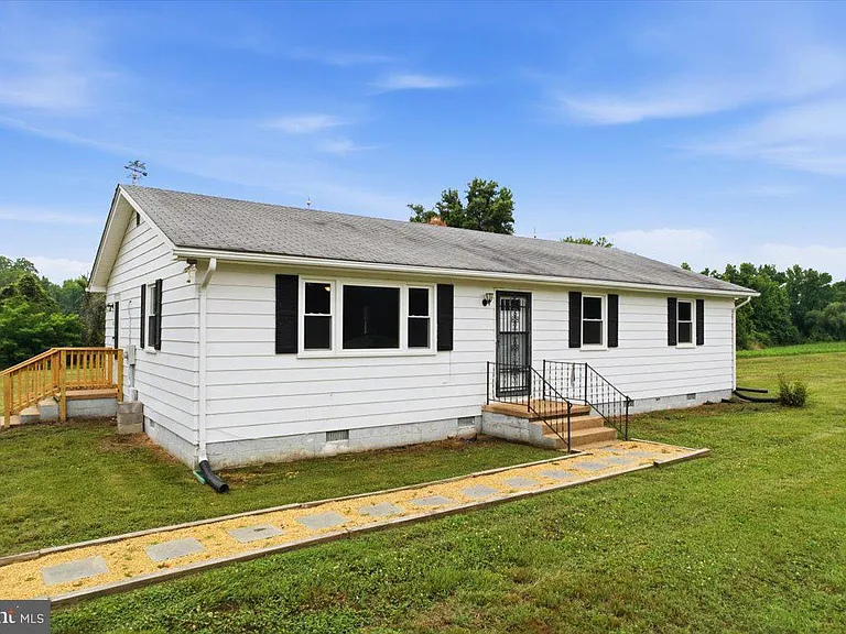 38125 Louis Thomas Rd — Photo 2