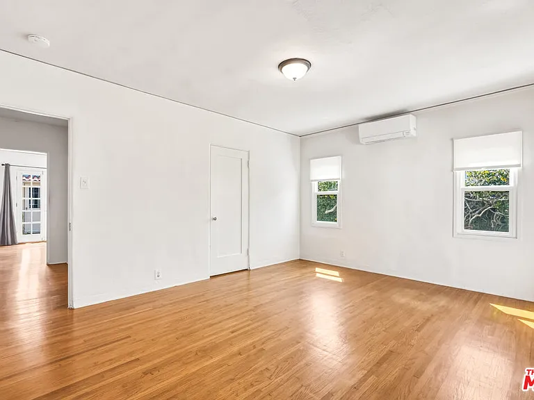 2613 Cloverfield Blvd — Photo 17