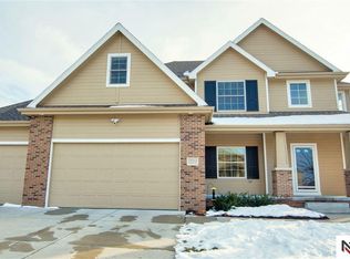 17711 Erskine St, Omaha, NE 68116