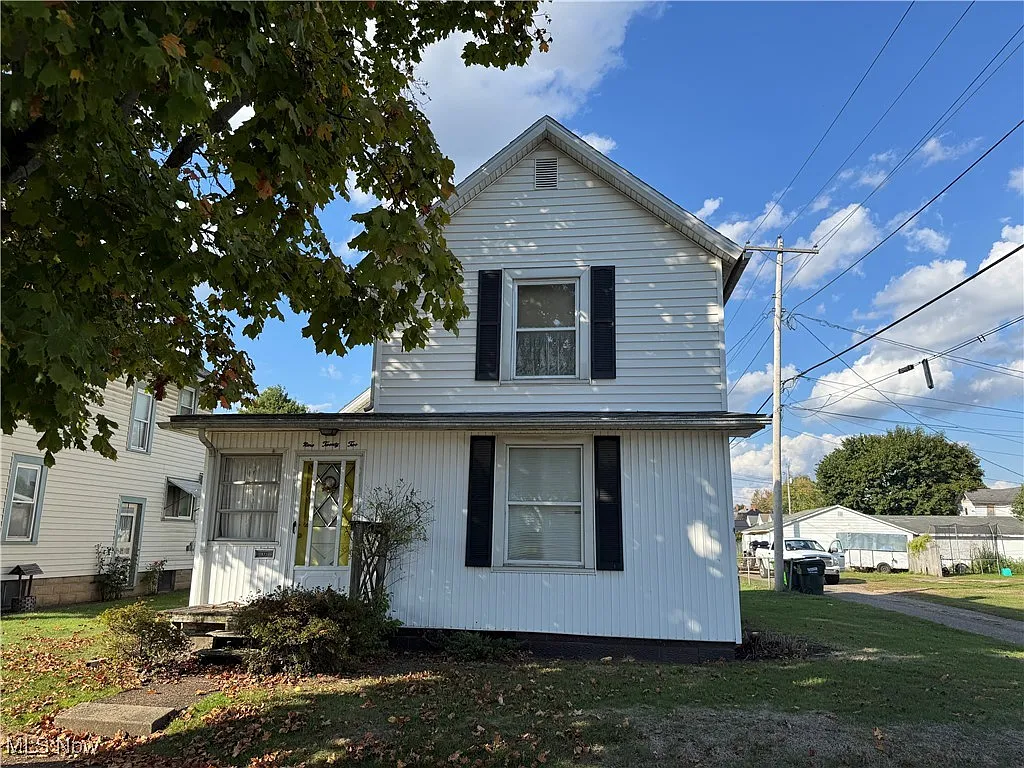 922 Pine St photo 1