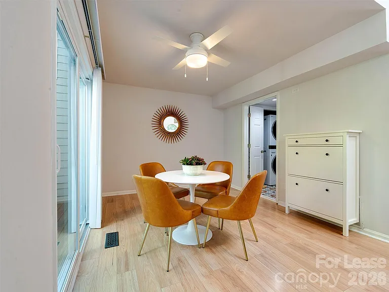 9006 Saint Thomas Ln — Photo 16