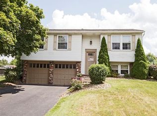 217 Cameron Dr, Cranberry Township, PA 16066