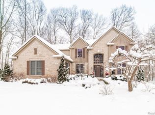 5721 Fenwick Pl, Clarkston, MI 48348