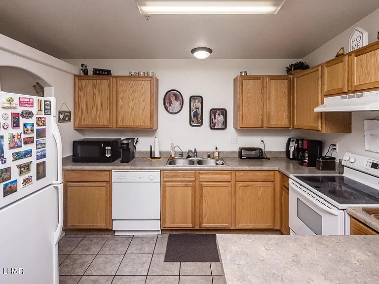 2960 Osborn Dr #102 — Photo 9