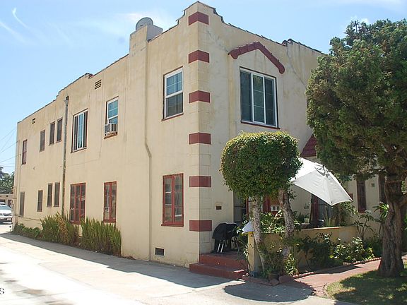 3rd image of 410 N Hill Ave