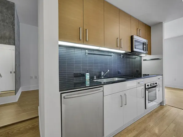 74 New Montgomery St Unit 313, San Francisco, CA 94105