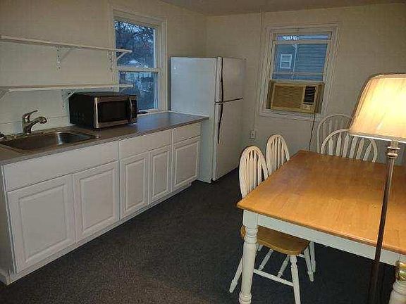 4th image of 21733 Gambier Pl Floor 2