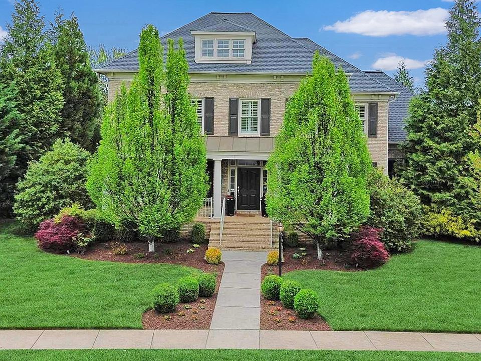 1st image of 22985 Lois Ln