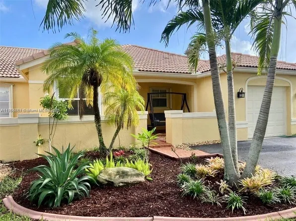 4272 Pine Ridge Ct, Fort Lauderdale, FL 33331