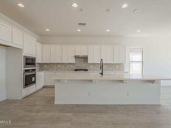 5th image of 20269 W CATALINA Drive
