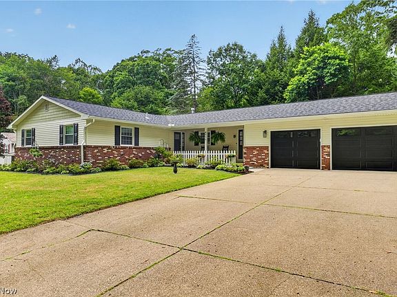 2nd image of 4711 Diane Dr
