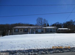755 Market St, Mount Wolf, PA 17347