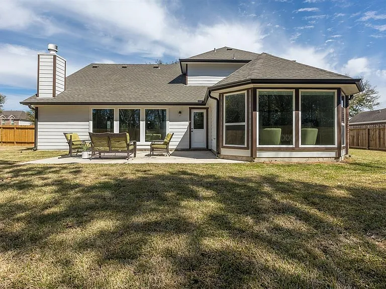 522 Jeremy Ct — Photo 37