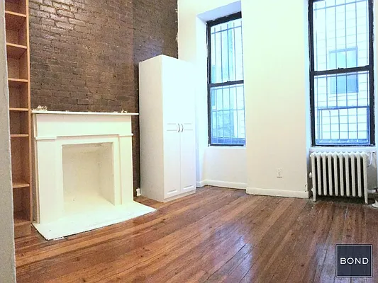 Rented by Bond New York | media 21