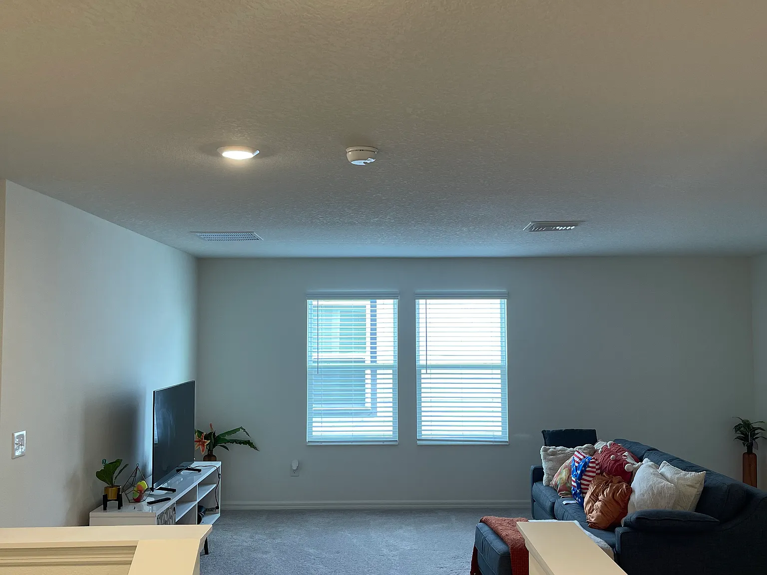 5 bed, 3075 sqft, $3,599 — Photo 4
