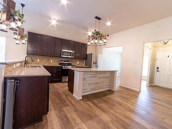 5th image of 10510 Chestnut Path Way