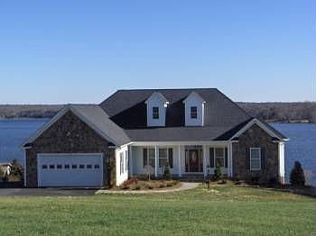 1st image of 1136 Oak Grove Dr