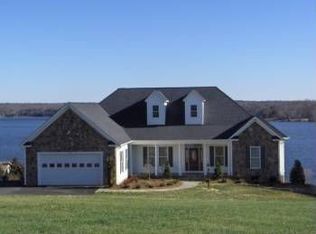 1136 Oak Grove Dr, Mineral, VA 23117