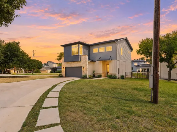 2201 Belaire Dr, Marble Falls, TX 78654