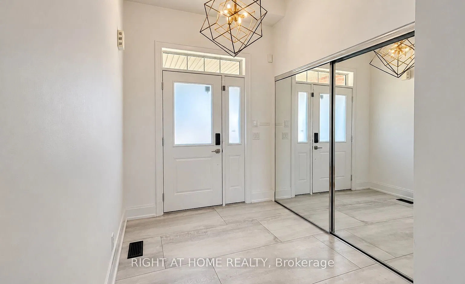 4 bed, $3,000 — Photo 3