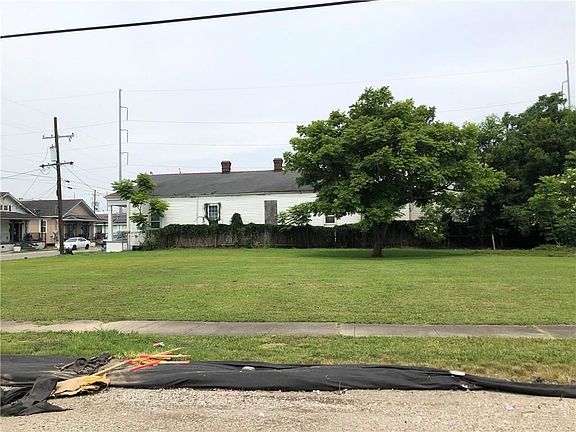 2nd image of 2731 N Prieur St