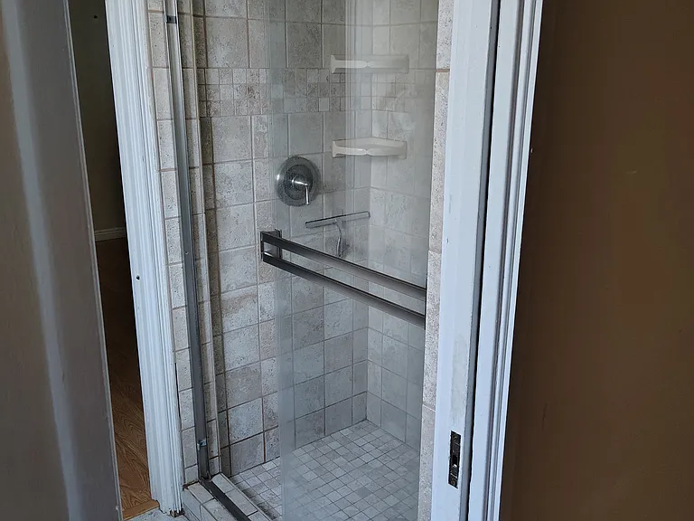4734 Allott Ave — Photo 14