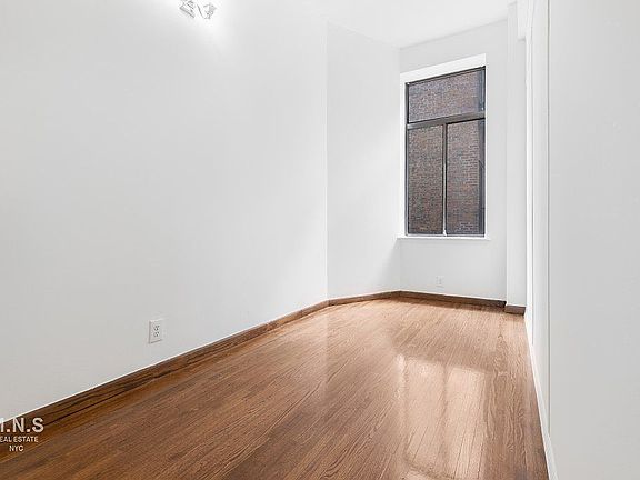 3rd image of 31 E 31st St APT 10D