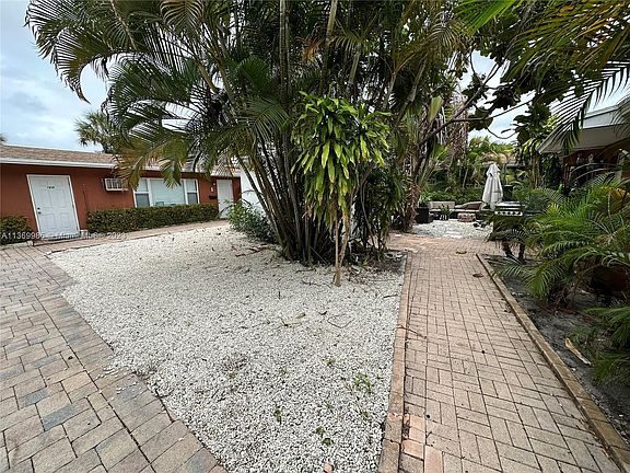 2nd image of 1055B NE 34th Ct #1055B