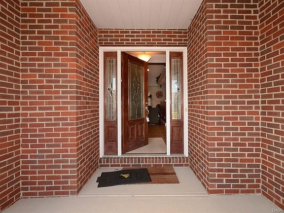 4th image of 4585 Amelia Dr