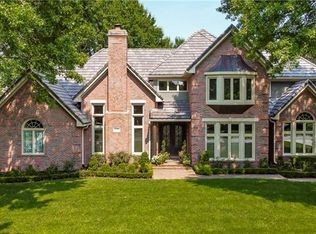 11709 Brookwood Ave, Leawood, KS 66211