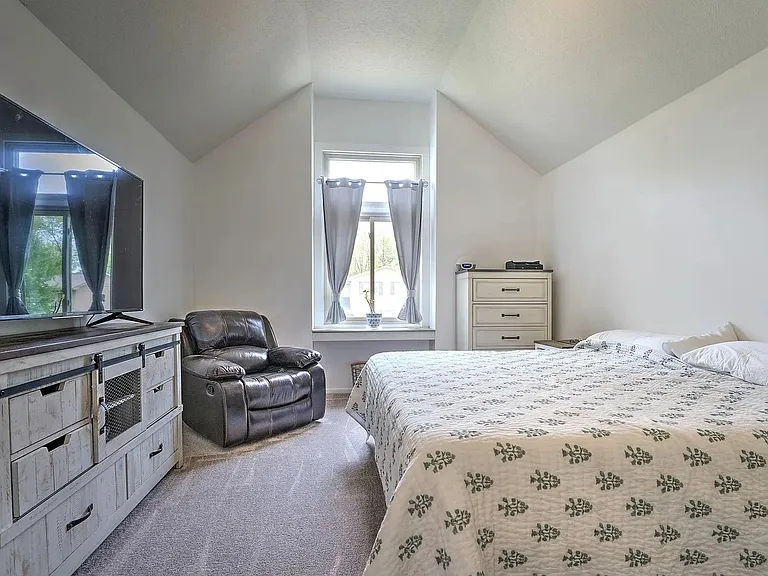1329 Scott Rd — Photo 21