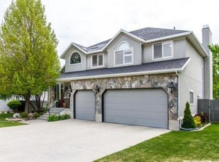 6231 S Vinecrest Dr, Salt Lake City, UT 84121