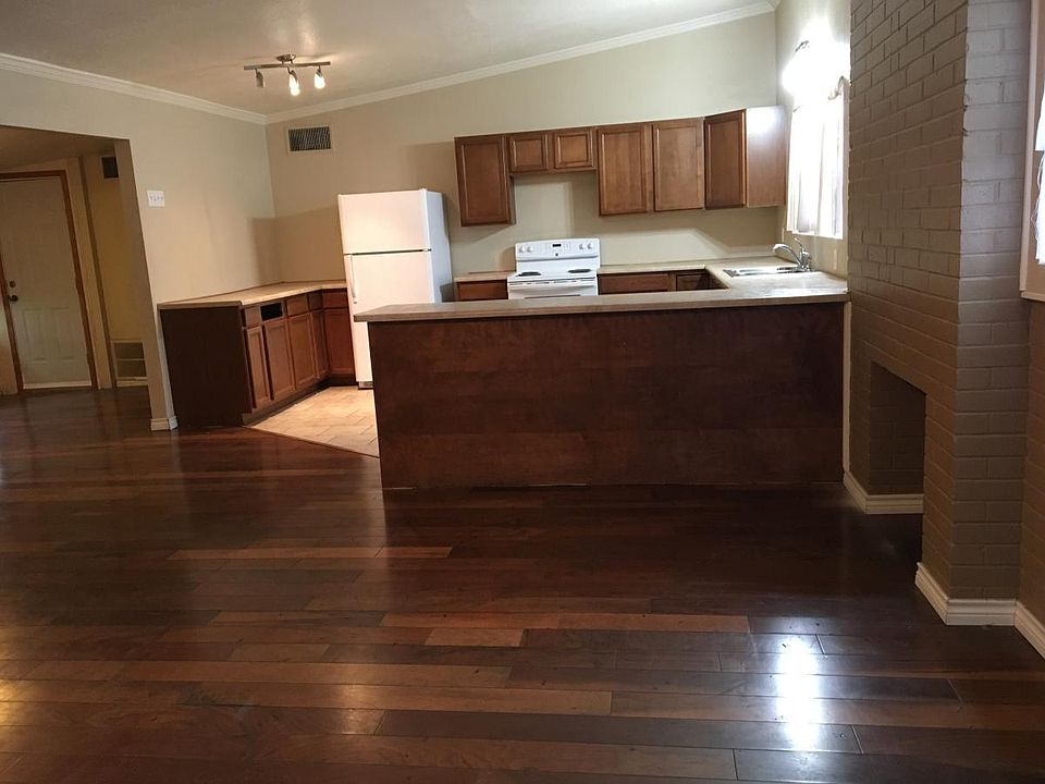 1st image of 2215 N Russell St
