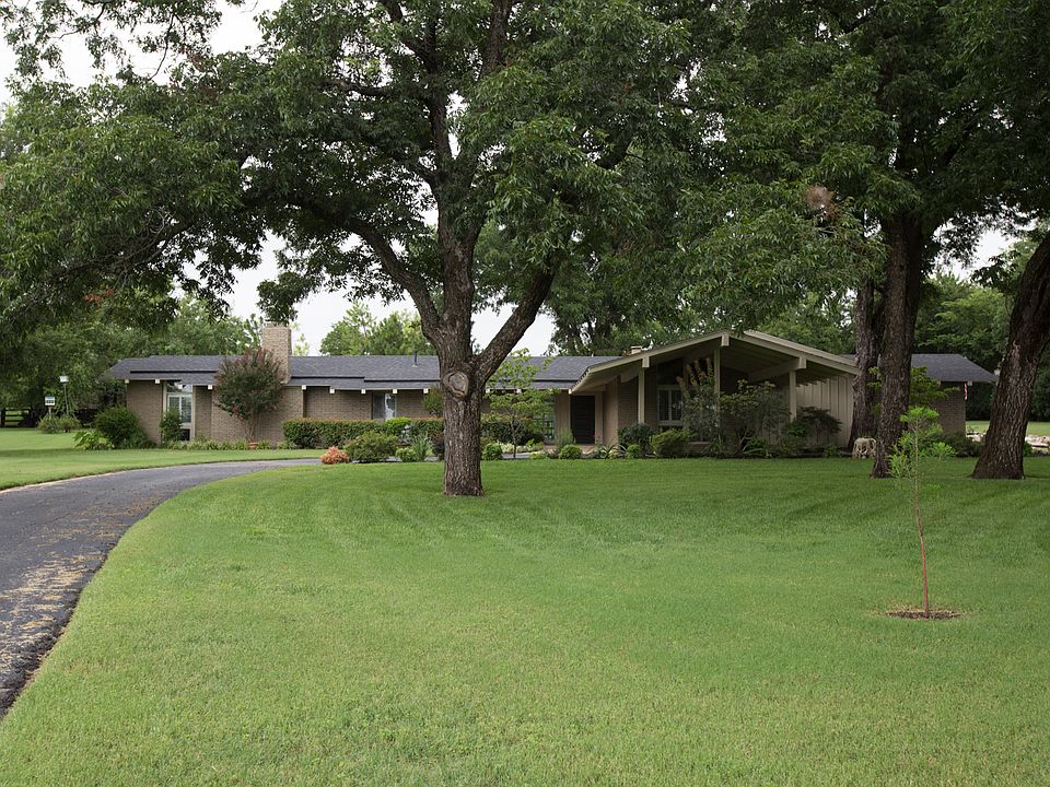 Fabulous One-Story on 2.5 Acres!