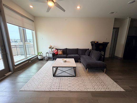 4th image of 2700 Old Denton Rd #4404