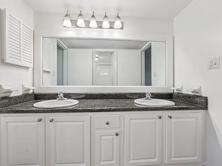 The Park at Chesterfield Apartment Homes — Photo 64