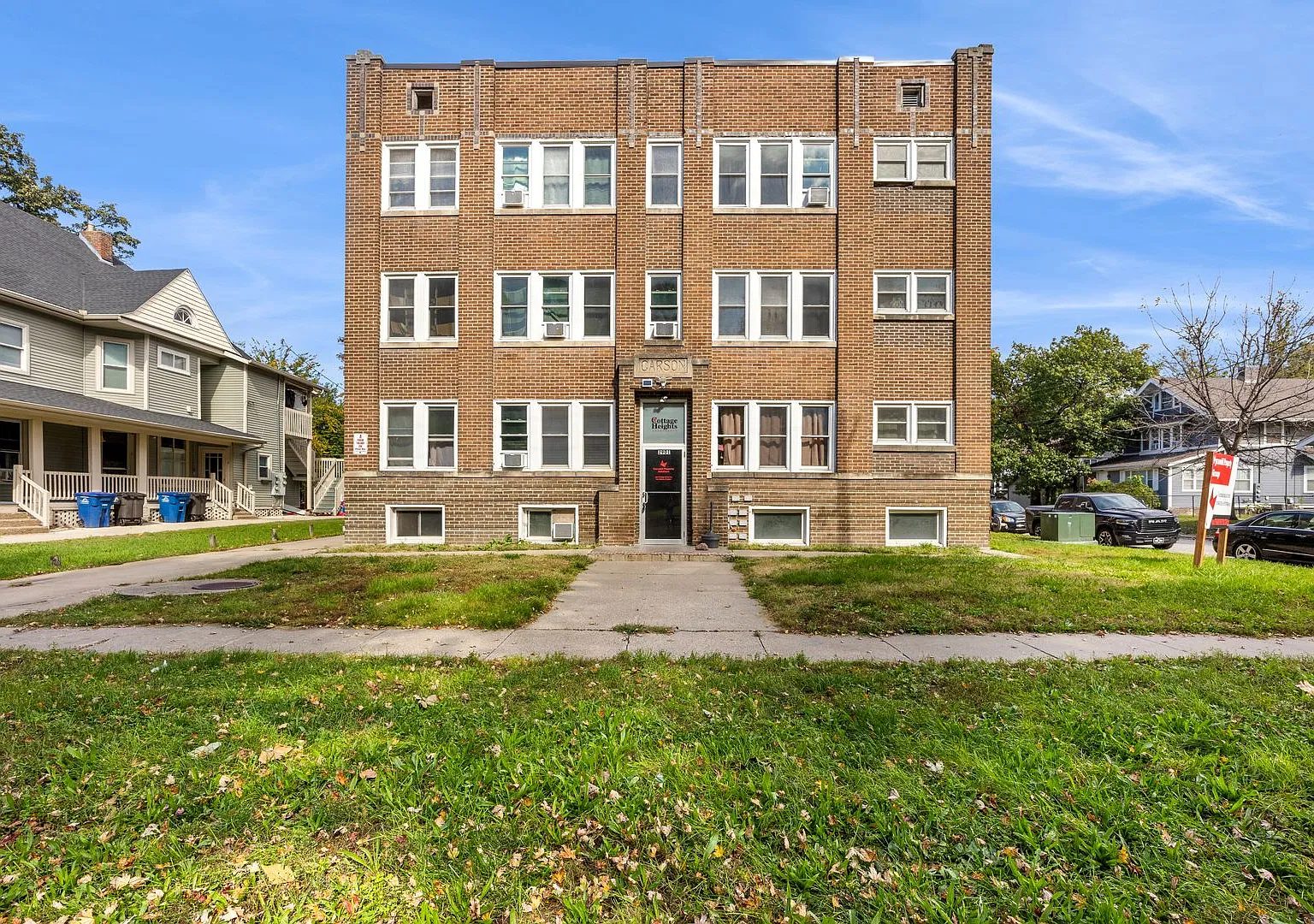 Cottage Heights Apartments — Photo 1