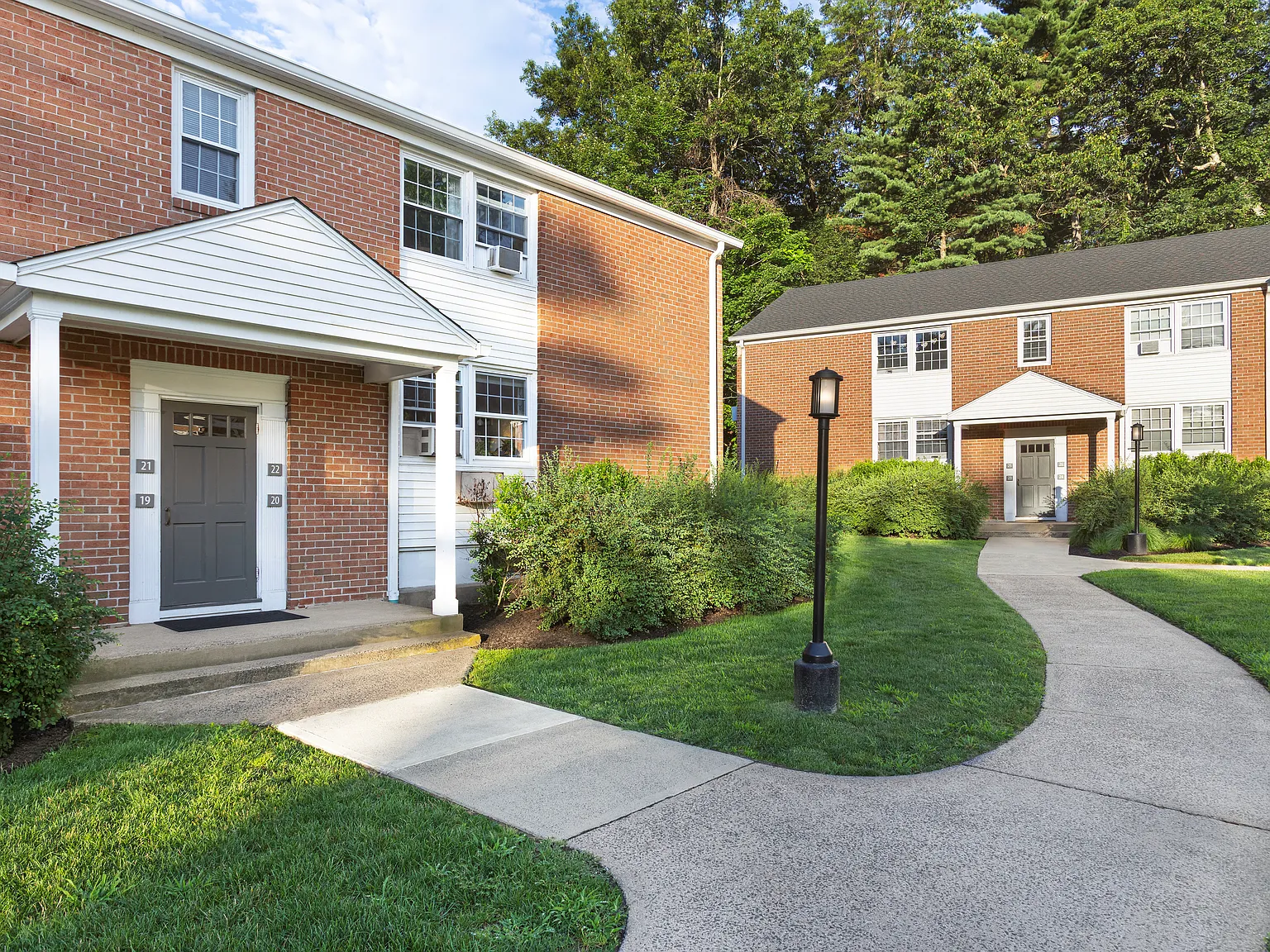 Meadowview Apartments — Photo 4