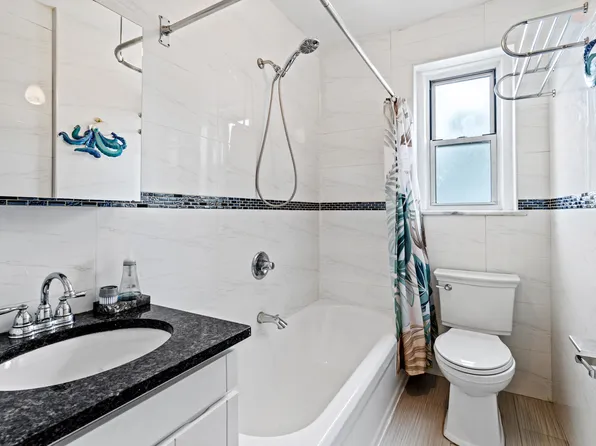 111-39 76th Road image 14 of 23