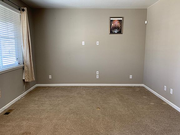 Dinning room or Flex room