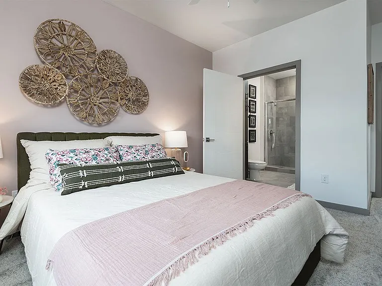 One30 at Stonegate — Photo 14