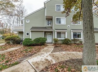 63 Deerberry Ln, Monmouth Junction, NJ 08852