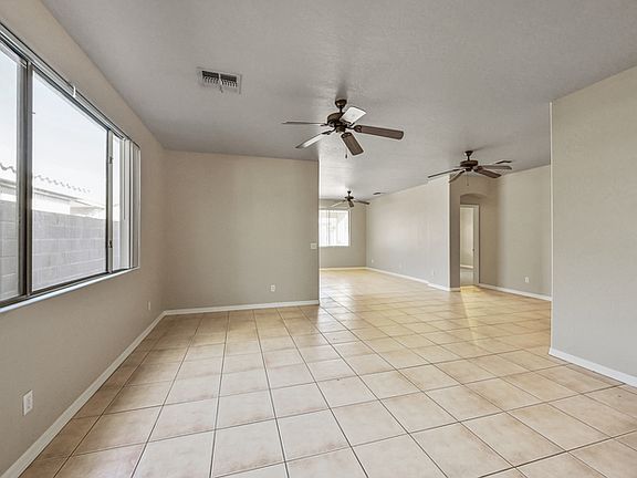 3rd image of 14486 W Clarendon Ave