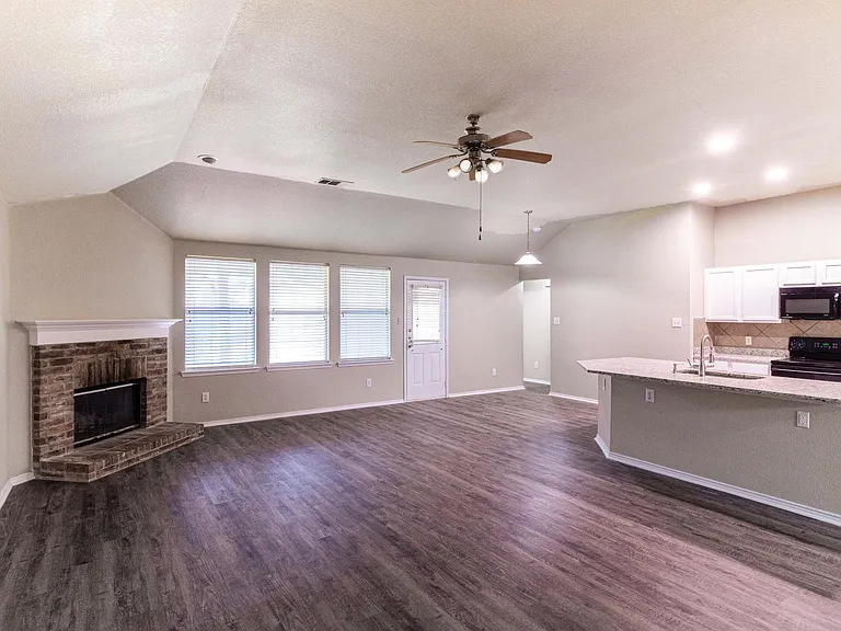 1306 Vireo Ct — Photo 4