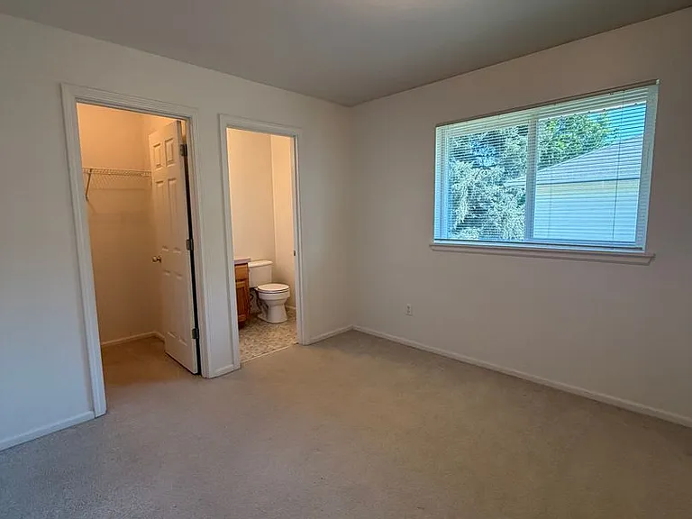 1683 Ono Ave — Photo 7