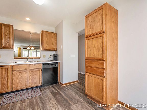 5th image of 3360 Woodwind Dr NE #11