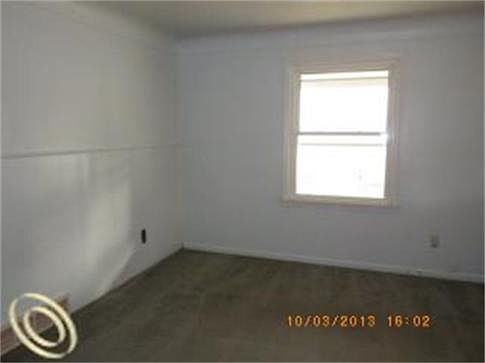 5th image of 654 N Linville St
