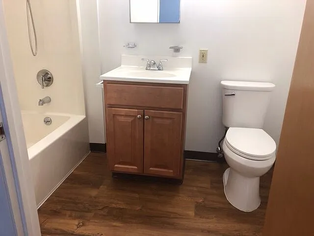 222 Schooley Ave — Photo 5