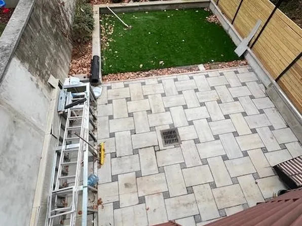 87 Jefferson Street image 3 of 12