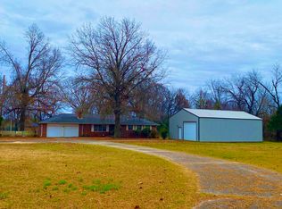 63201 E 282nd Rd, Grove, OK 74344
